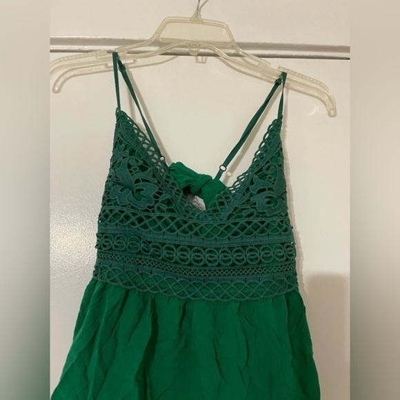 Green Mini A-Line tie up back Dress Size Medium - Picture 5 of 10